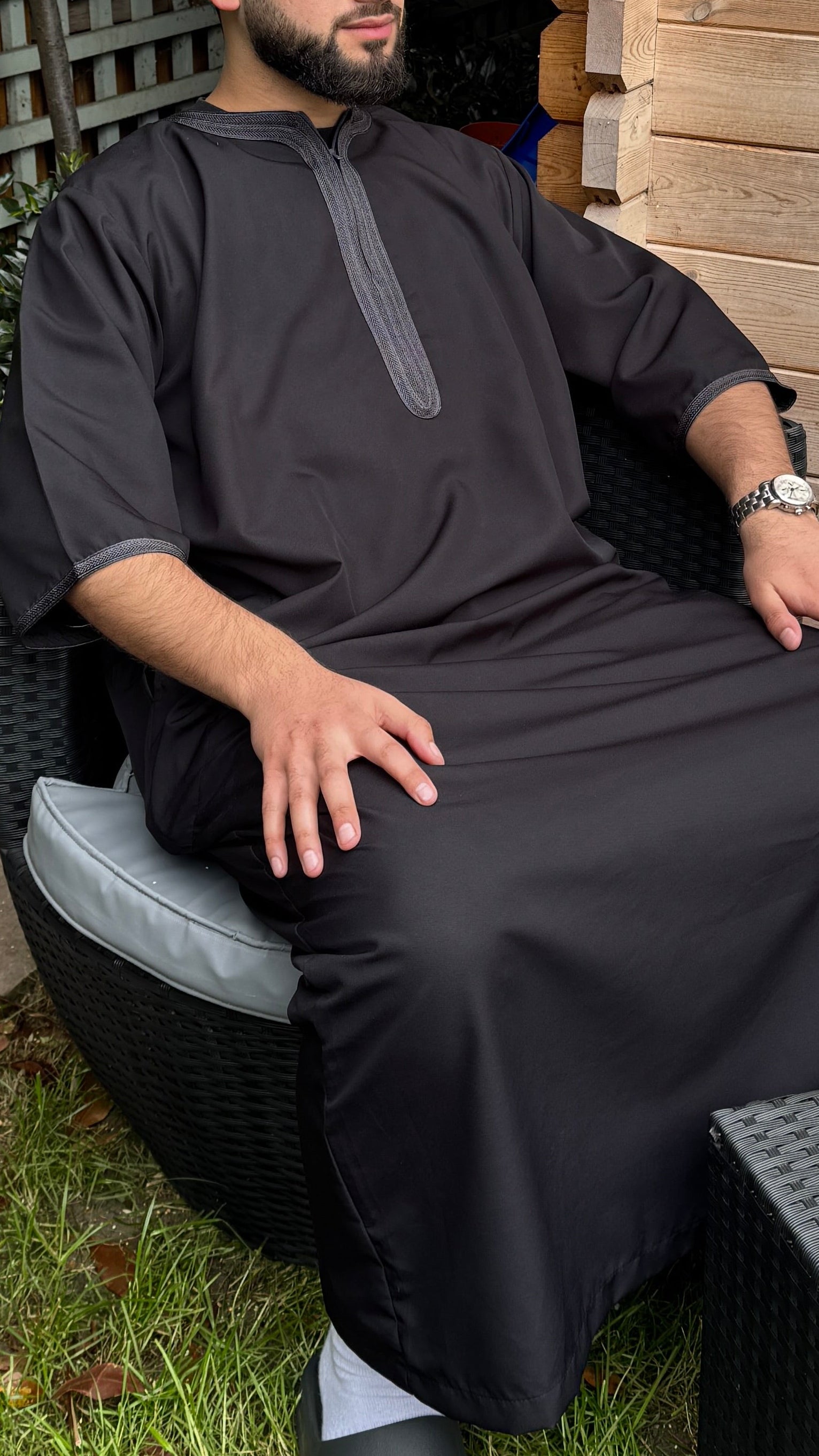 Black Lightweight Half Sleeve Thobe