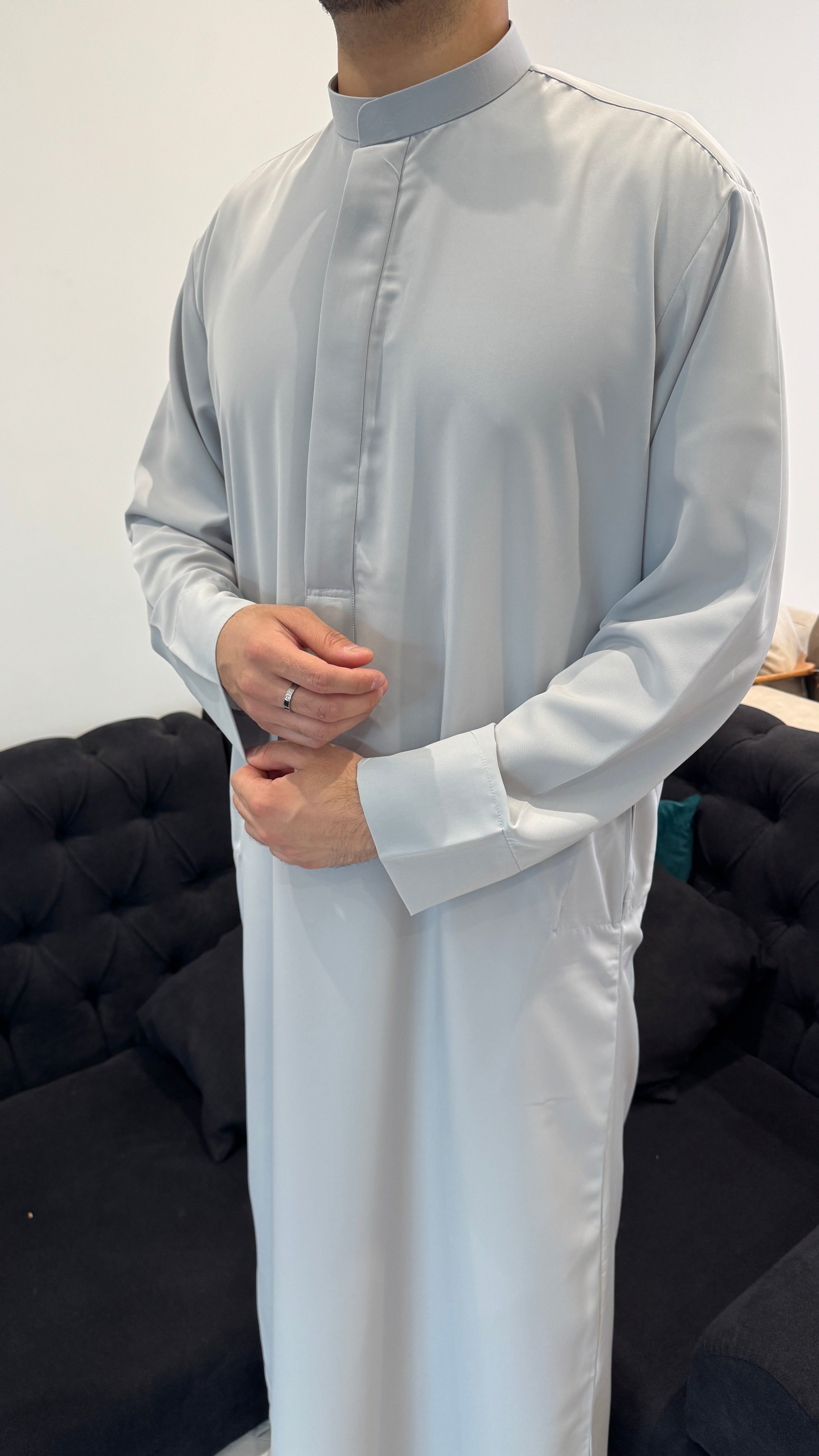 Silver Grey Saudi Collared Thobe (Small Collar)