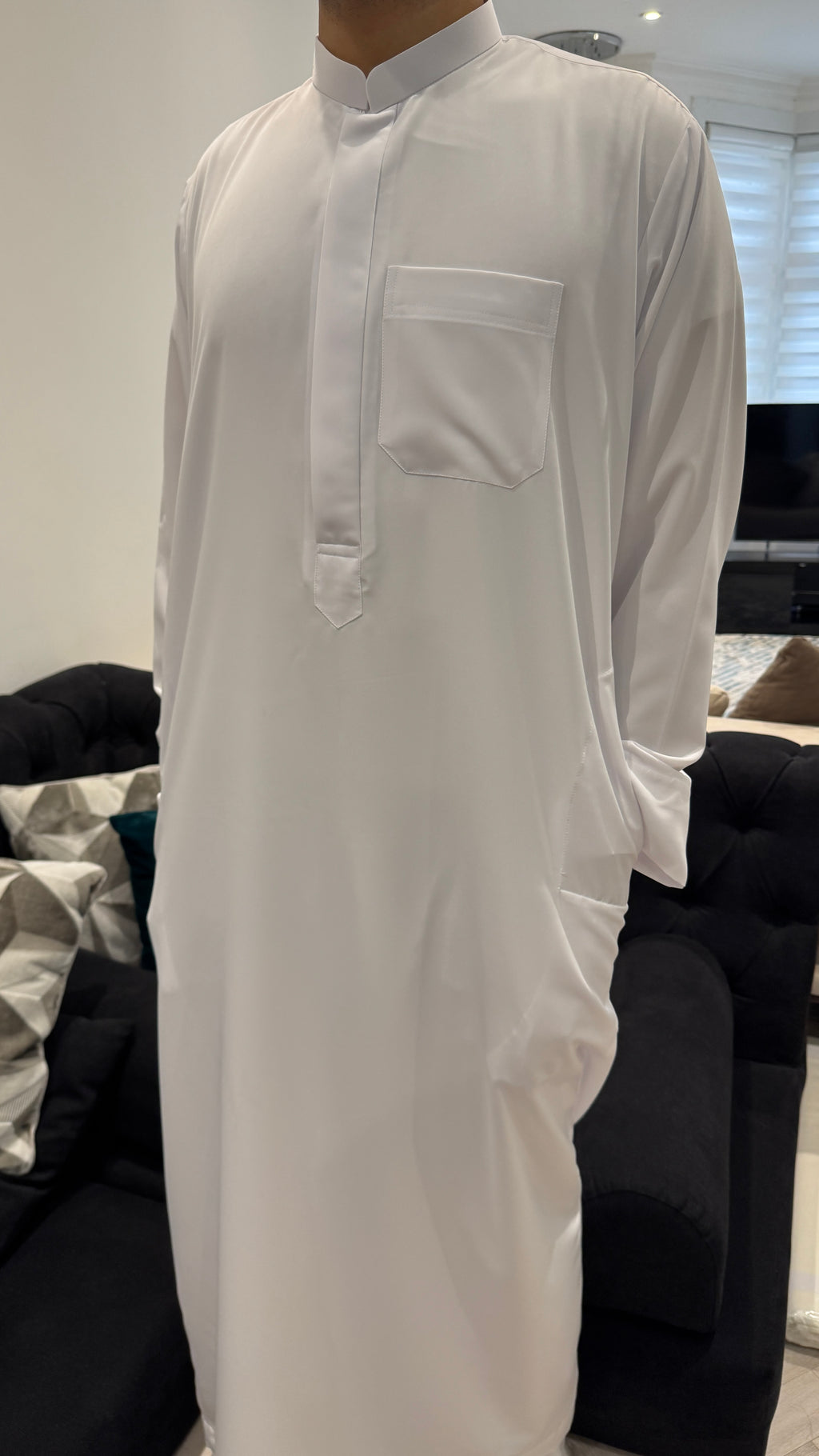White Kuwaiti Collared Zibda Thobe