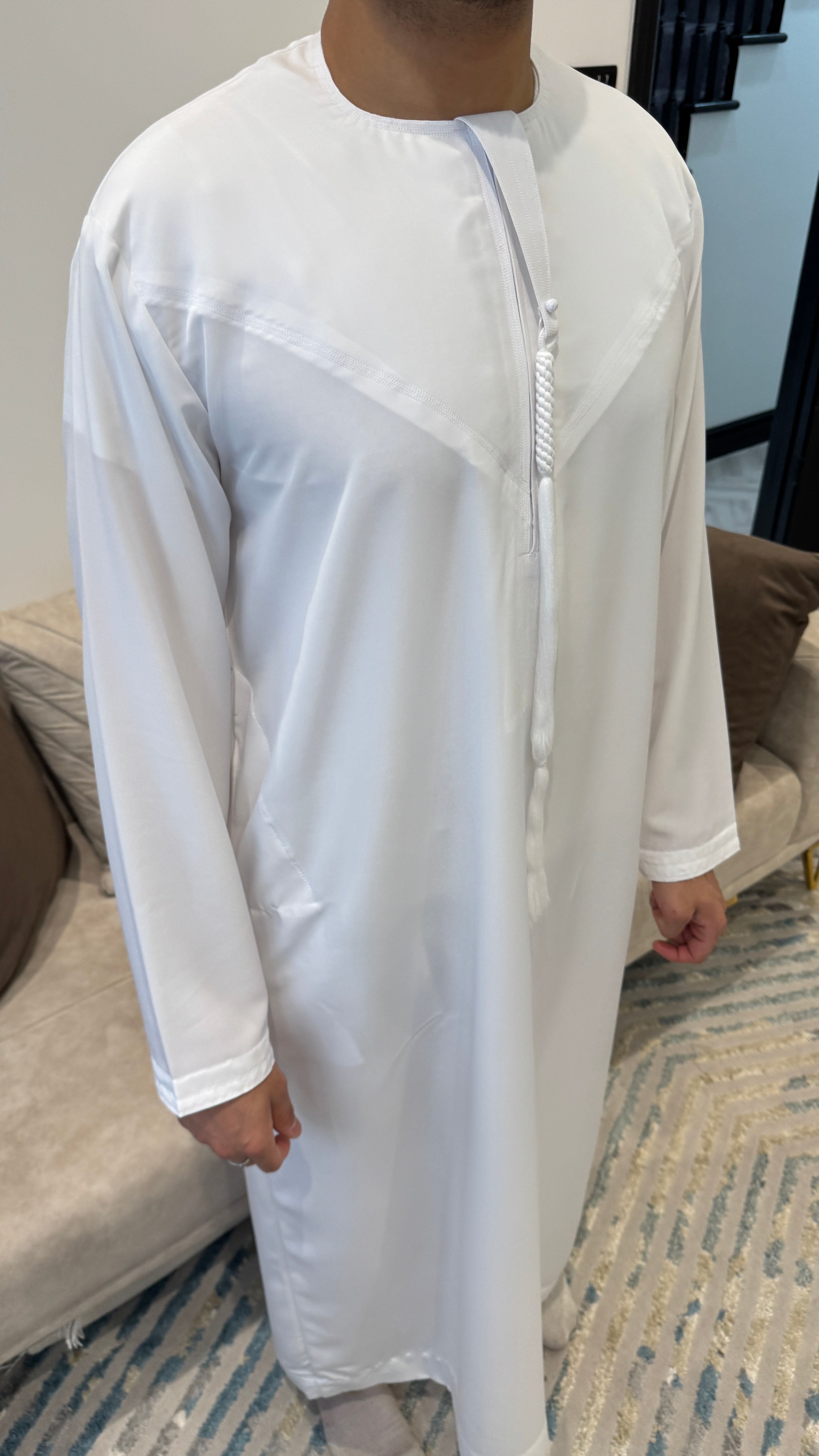 White Zibda Mens Emirati/Omani Zibda Essentials Thobe