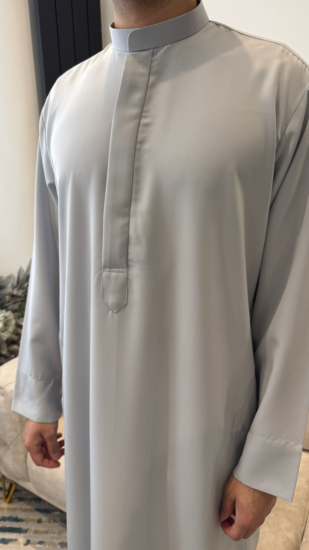 Silver Grey Saudi Collared Thobe (Small Collar)