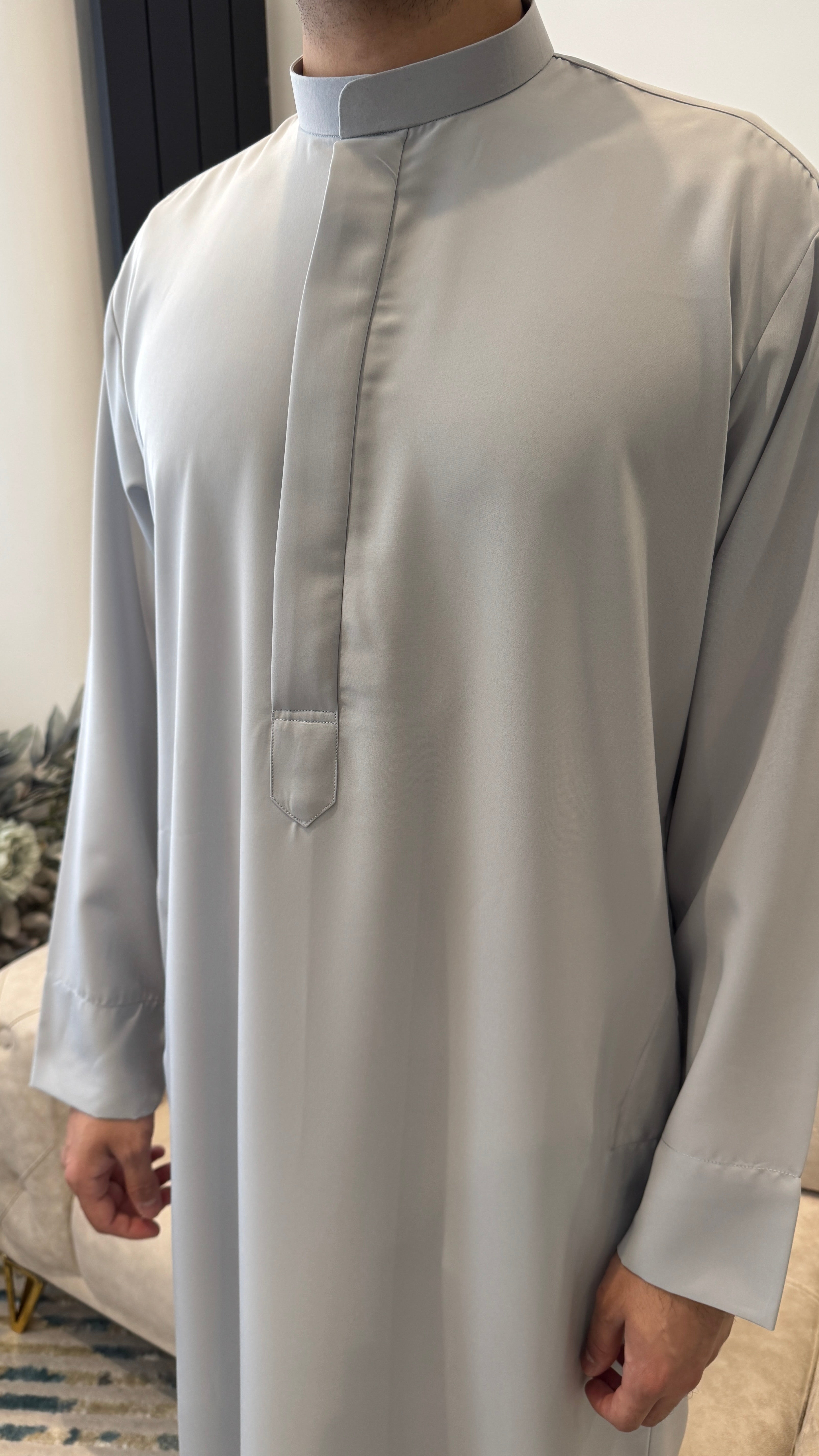 Silver Grey Saudi Collared Thobe (Small Collar)