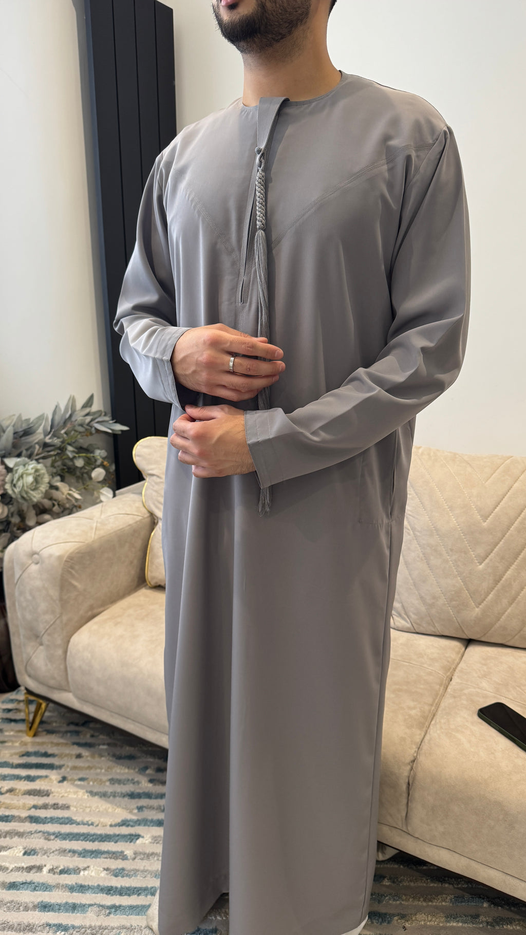 Graphite Grey Zibda Mens Emirati/Omani Zibda Essentials Thobe