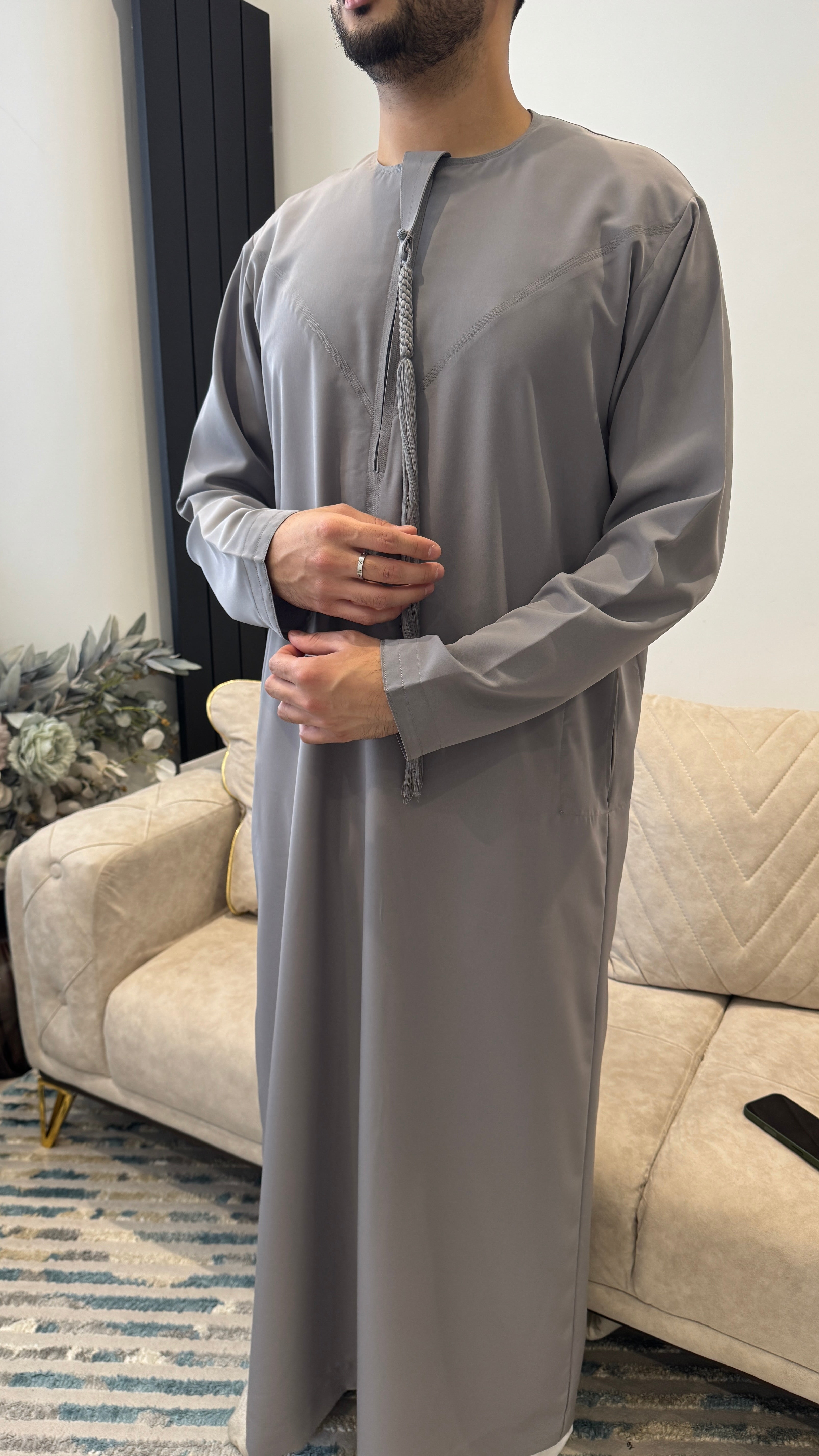Graphite Grey Zibda Mens Emirati/Omani Zibda Essentials Thobe
