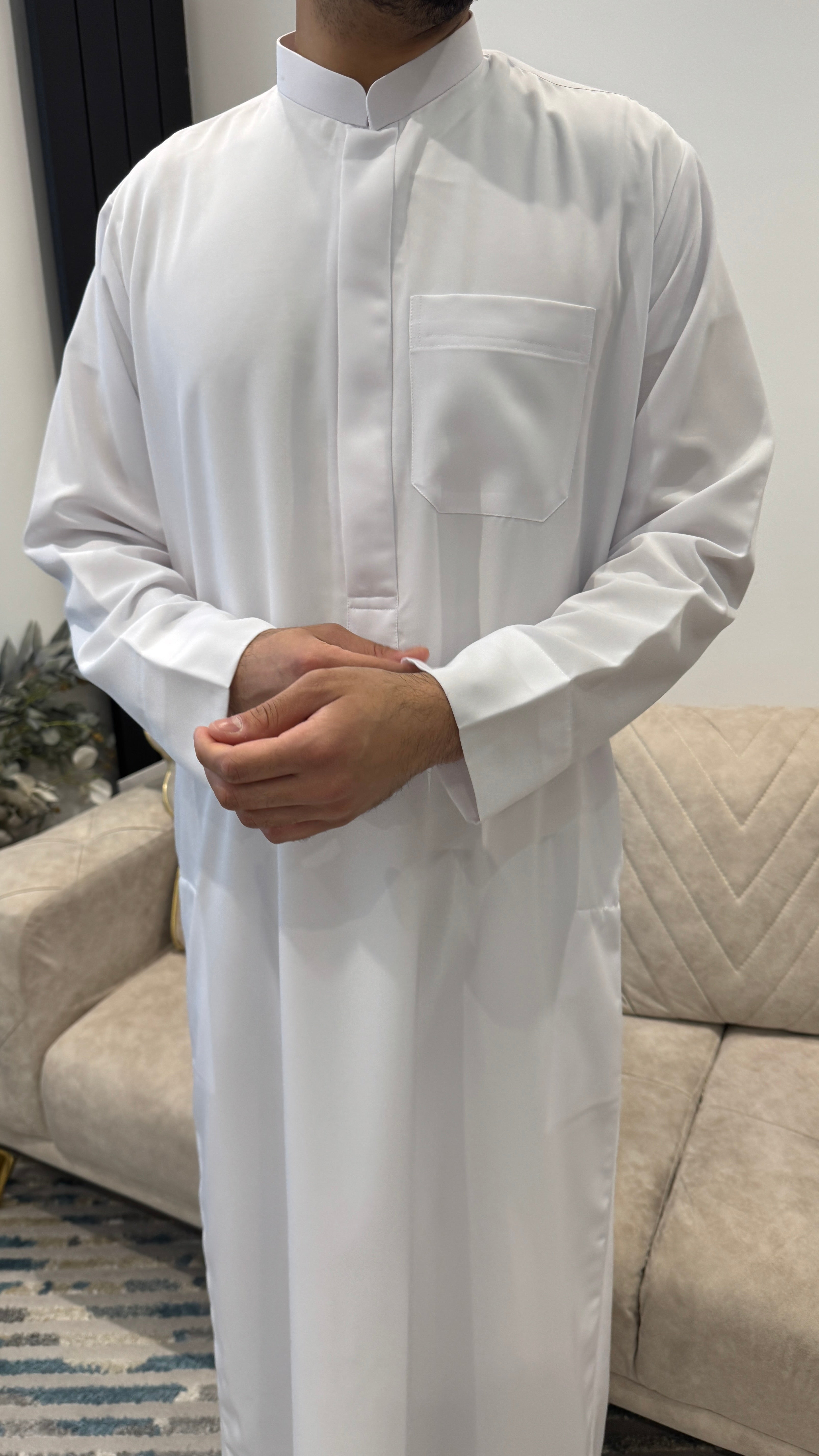 White Kuwaiti Collared Zibda Thobe