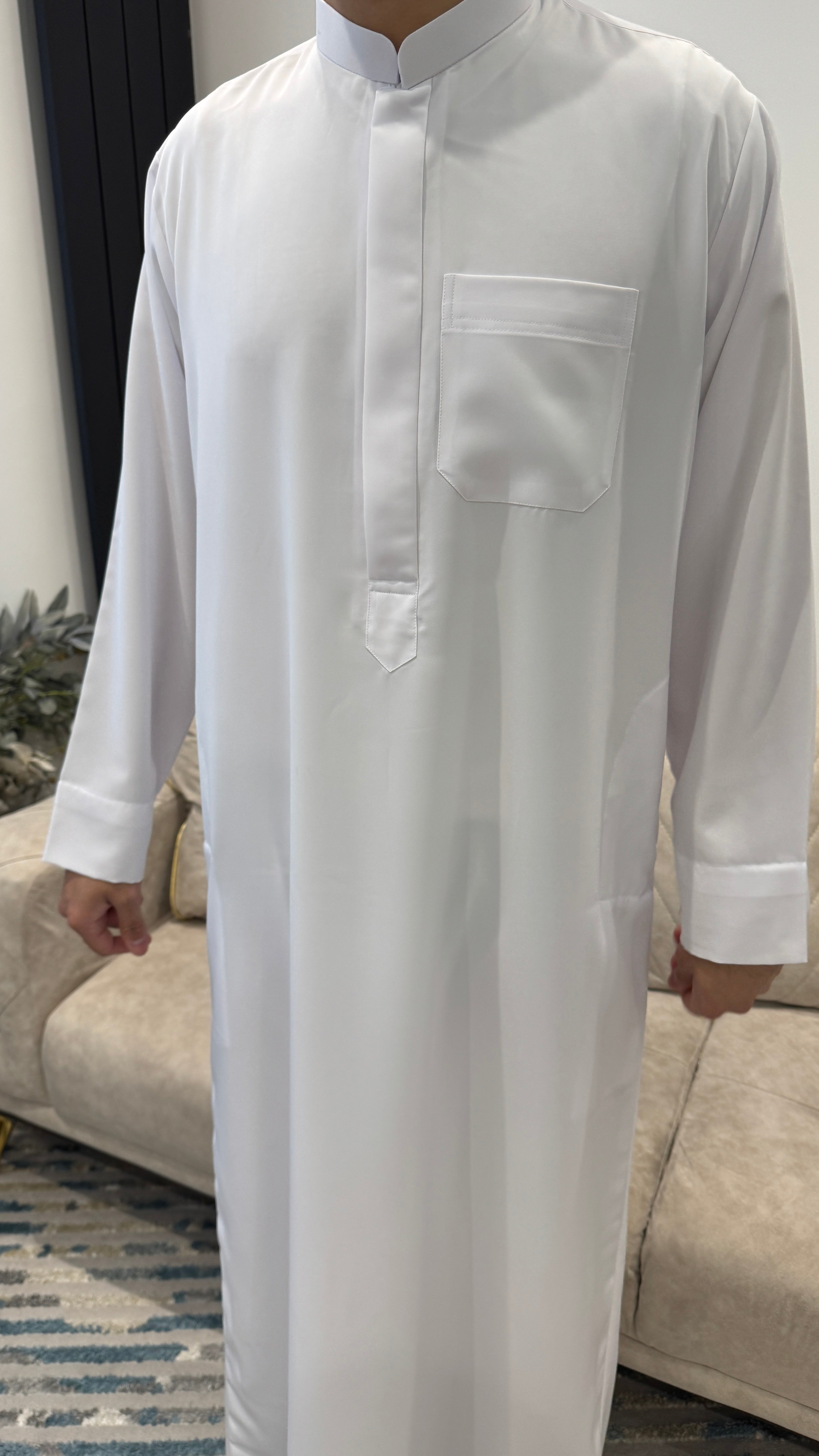 White Kuwaiti Collared Zibda Thobe