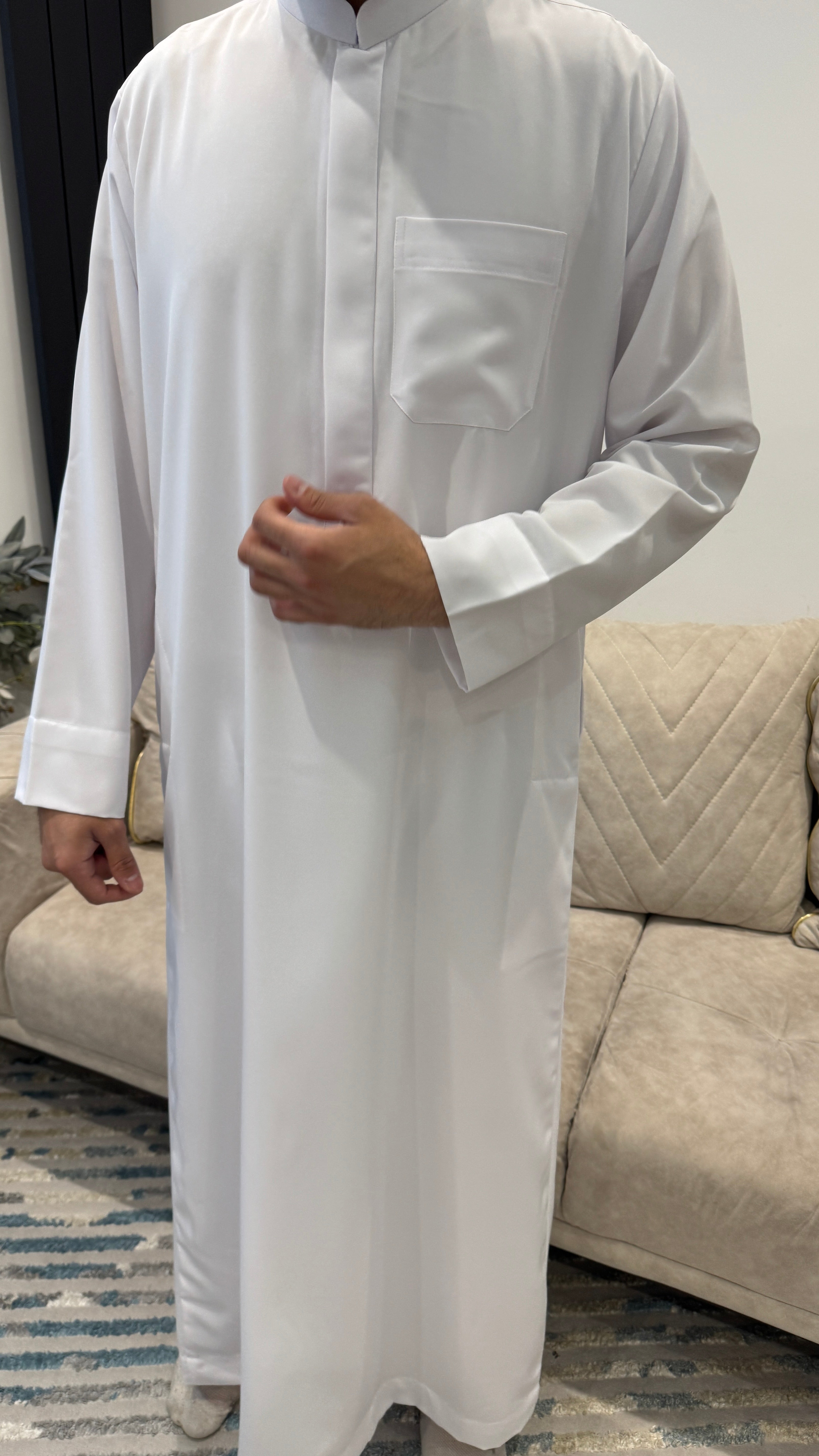 White Kuwaiti Collared Zibda Thobe