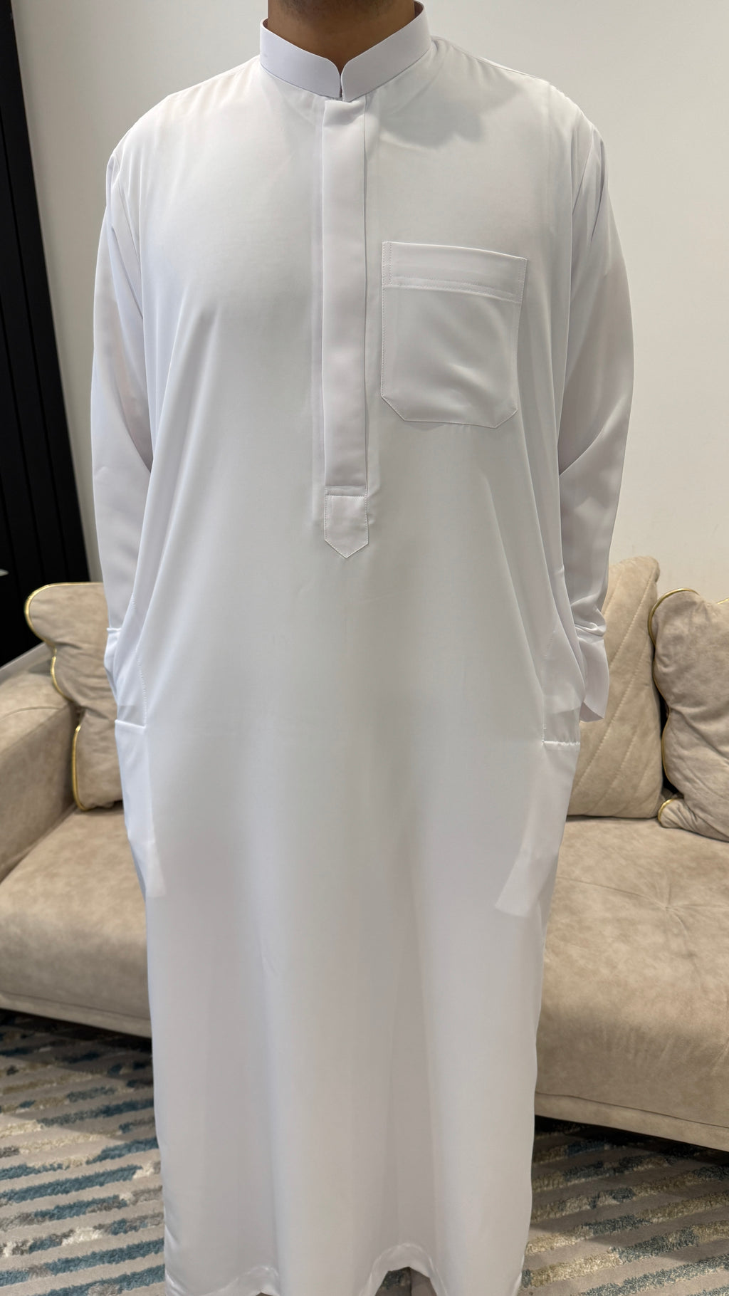 White Kuwaiti Collared Zibda Thobe