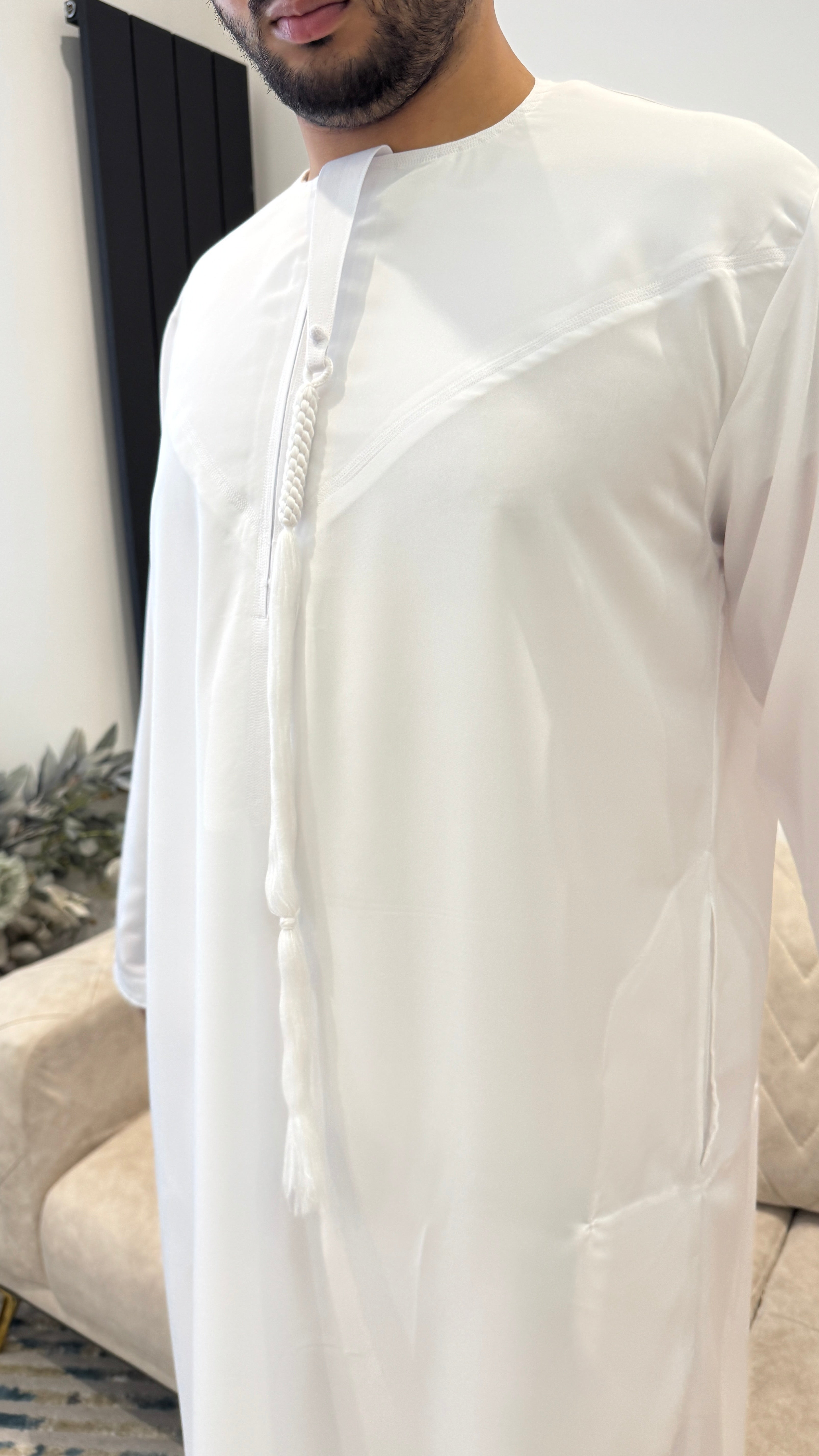 White Zibda Mens Emirati/Omani Zibda Essentials Thobe