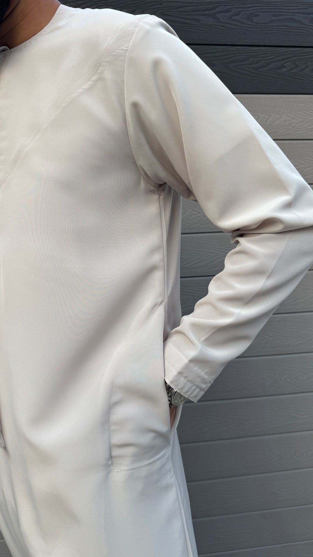 Ivory Zibda Mens Omani/Emirati essential thobe