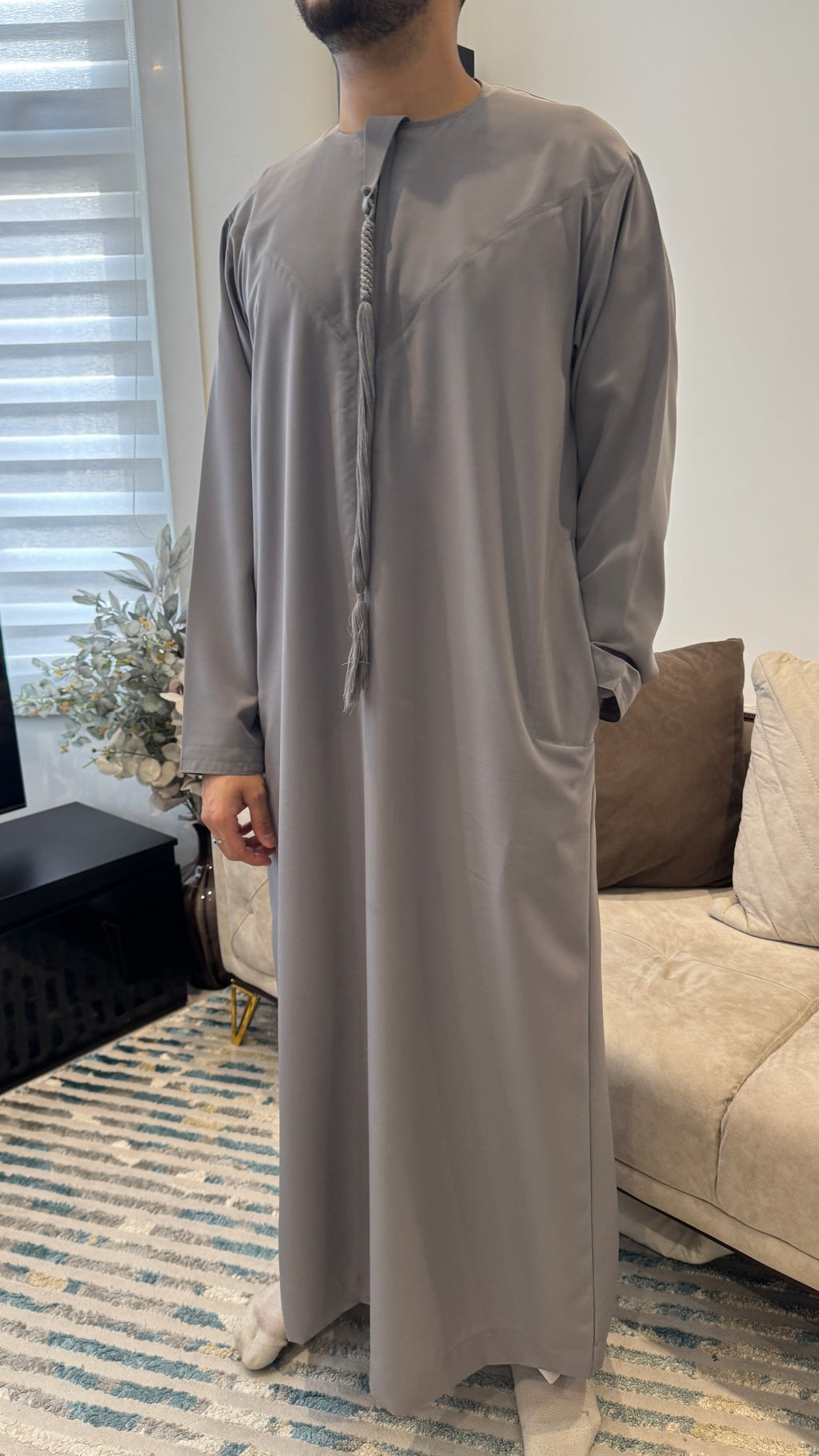 Graphite Grey Zibda Mens Emirati/Omani Zibda Essentials Thobe
